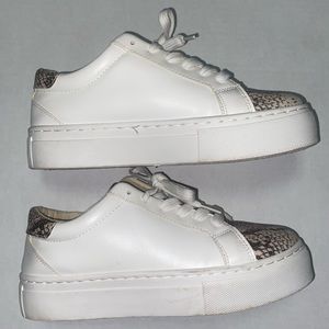 White Sneakers with laces and a Grey Snakeskin Detail